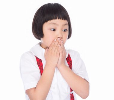 子供の口が臭いのは病気のせい？